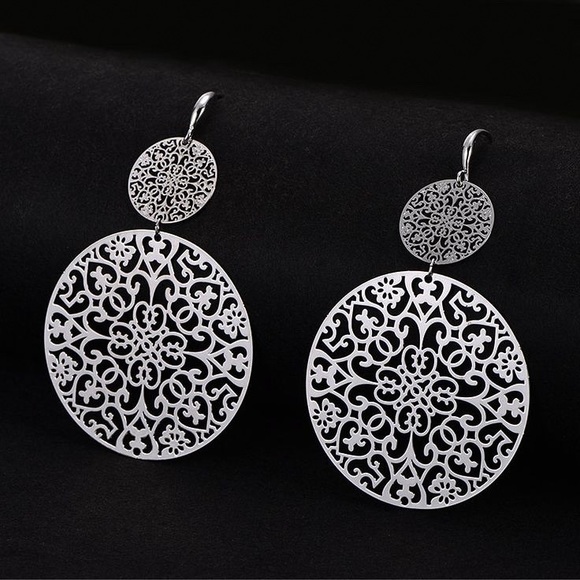 2/$20! Large Gunmetal Lasered Disc Earrings - Picture 2 of 9